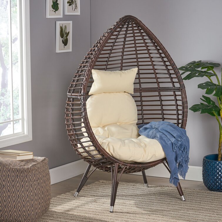 Teardrop patio 2025 chair with cushions